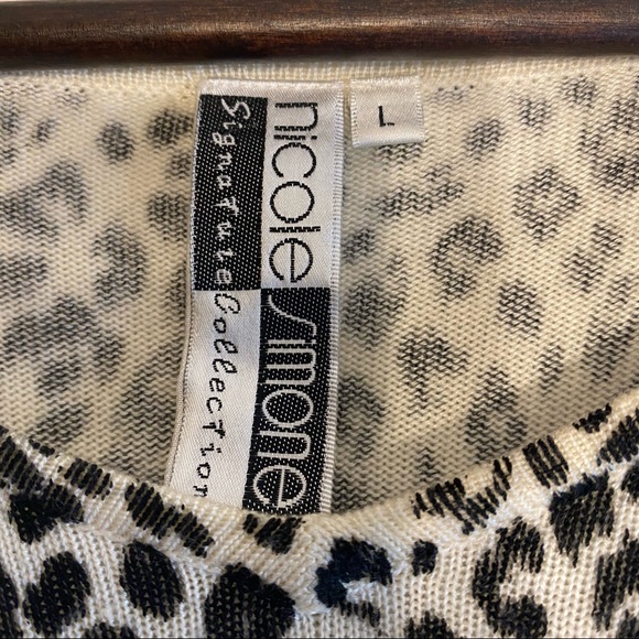 NICOLE SIMONE SIGNATURE COLLECTION Animal Print Sweater Size Large - Picture 6 of 9